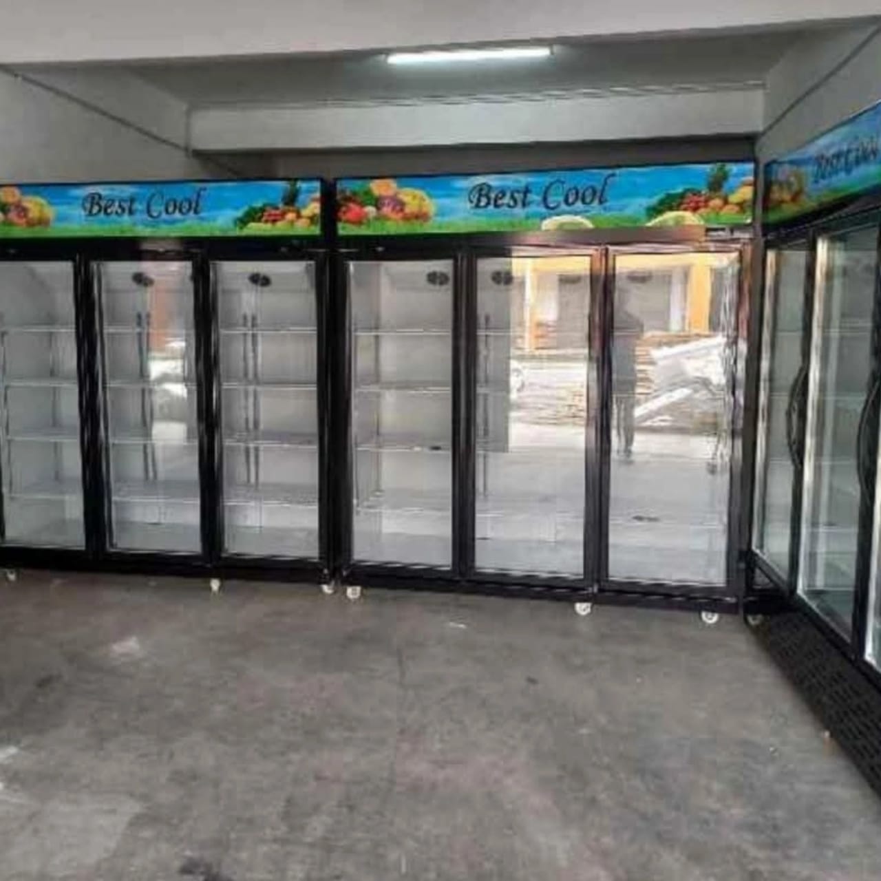 Commercial display chillers